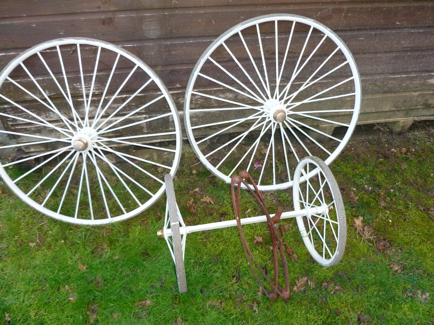 Brighton very old wheels full set with brarss nuts