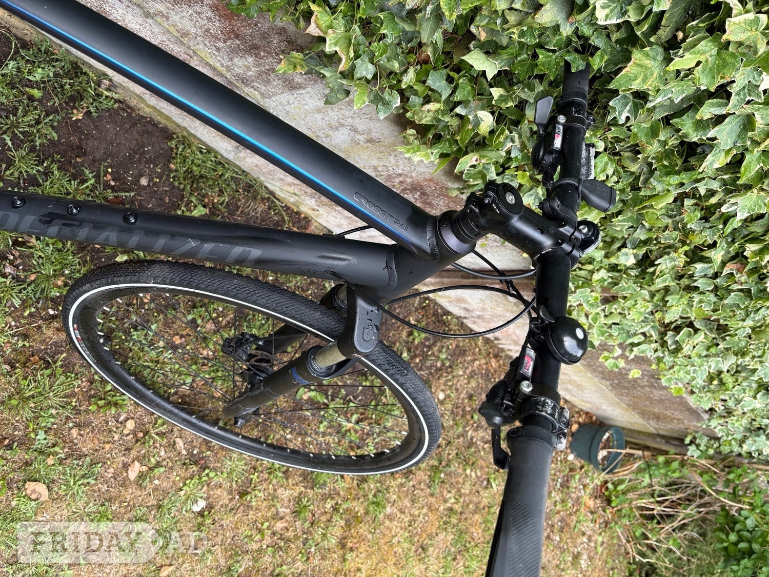 2019 Specialized Crosstrail Hydraulic Disc Gloss Nice Blue/Black. - Bicycles in Brighton