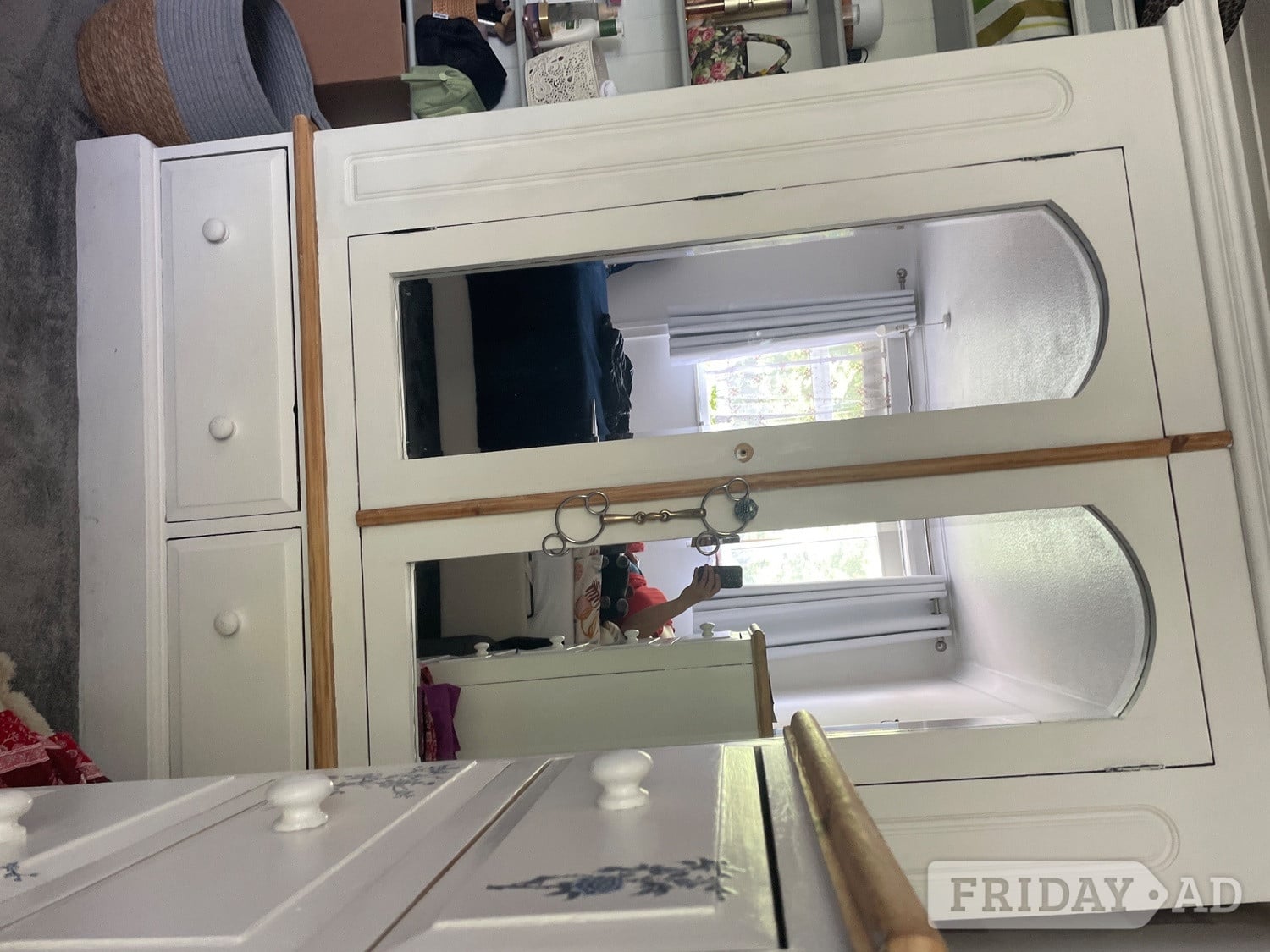Non manufactured wood solid wardrobe 