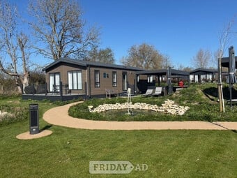FOR SALE, LUXURY LODGE YORKSHIRE SPA RETREAT, HELMSLEY, YORK, HARROGATE, PET FRIENDLY