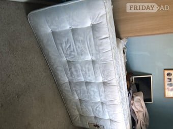 Divan single bed with mattress x2