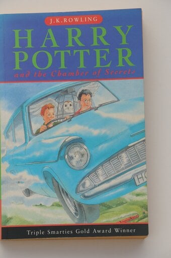 Harry Potter & The Chamber Of Secrets J. K. Rowling 1998 Edition