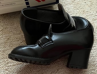 Girl’s size 4 black school Shoes
