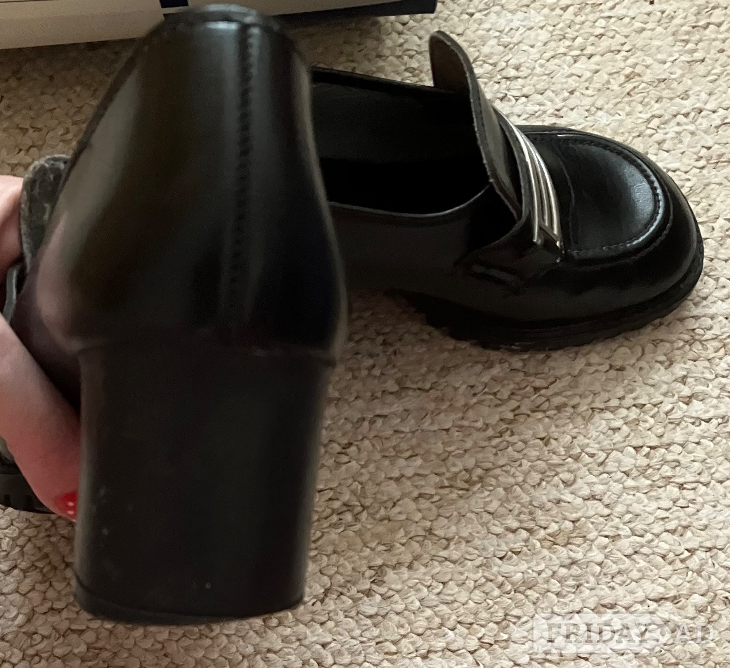 Peacehaven Girl’s size 4 black school Shoes