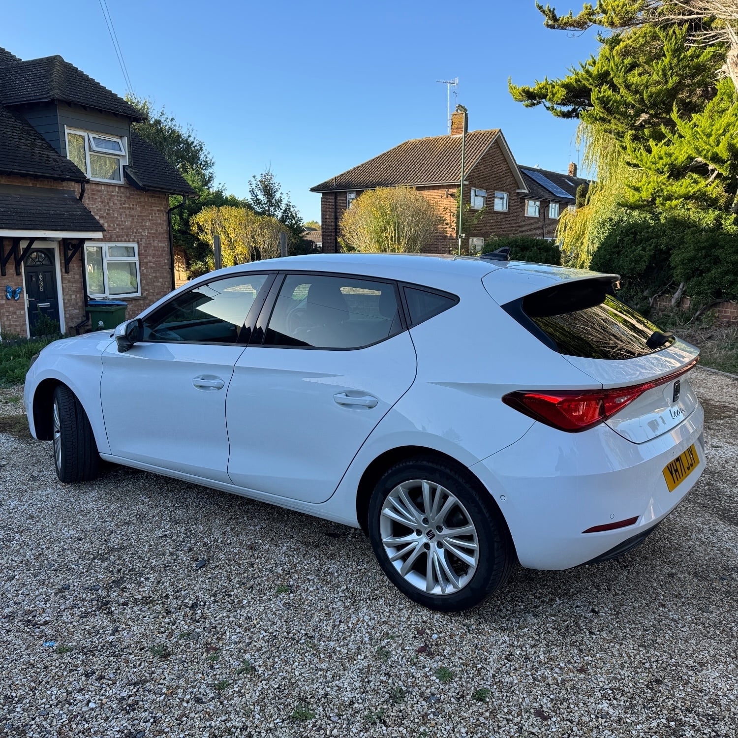 [ berth ]SEAT Leon