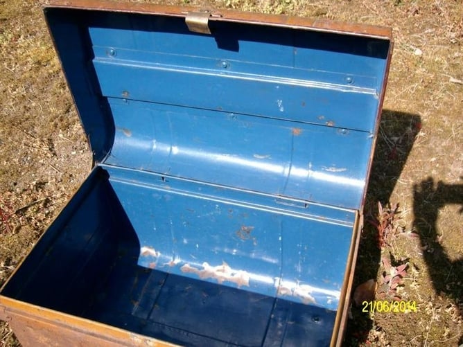 2 tin storage trunks