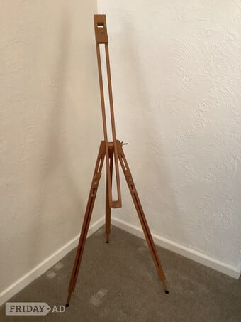 Artist folding easel & Portfolio case