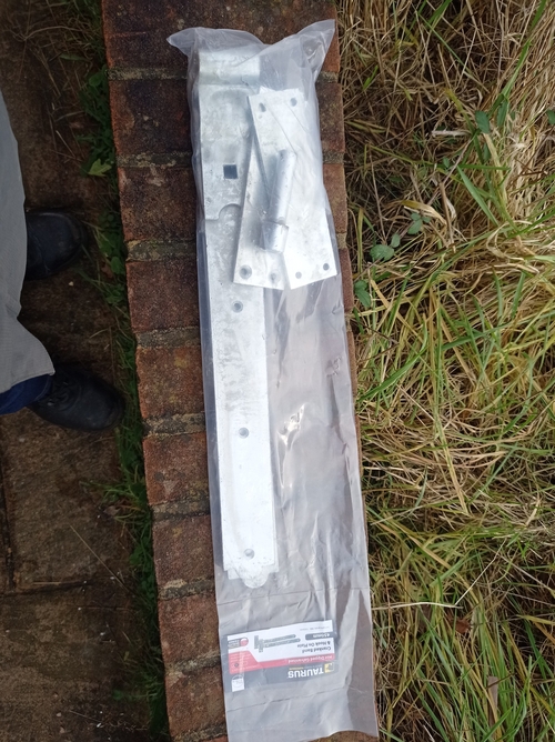 New Galvanised Gate Hardware – 18" Hook & Band Hinges + Padbolt