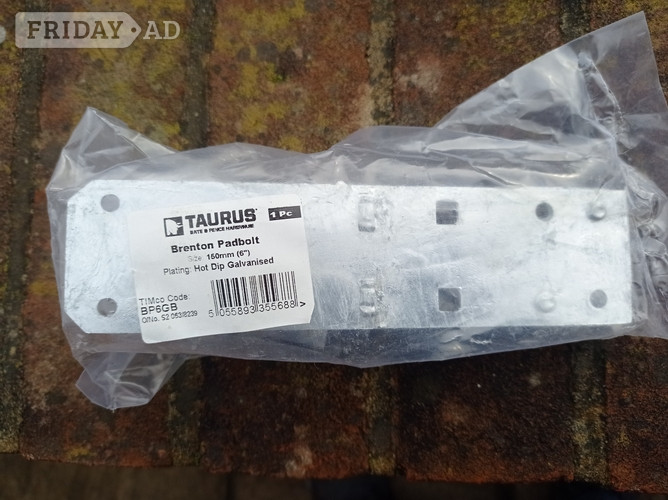 Tonbridge New Galvanised Gate Hardware – 18" Hook & Band Hinges + Padbolt