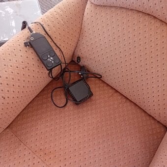 Electric recliner chair 