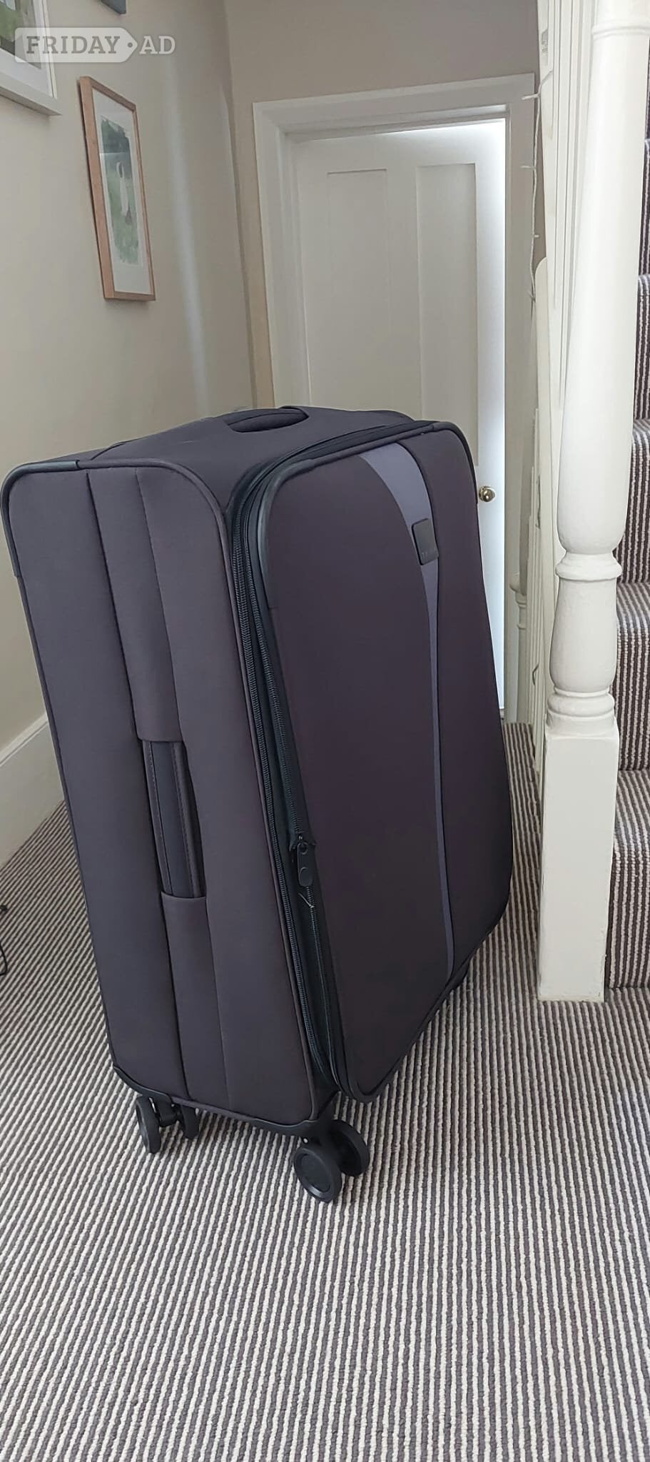 Tripp Expandable Medium Suitcase 70cm – Immaculate - Charcoal