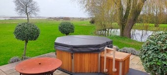 Hot tub hire in Essex and Suffolk 