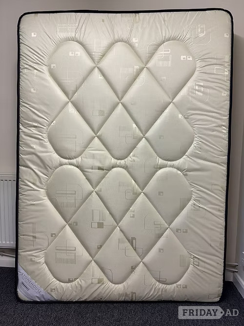 KING PINEMASTER 8 INCH DEEP QUILTED MATTRESS in Rotherham