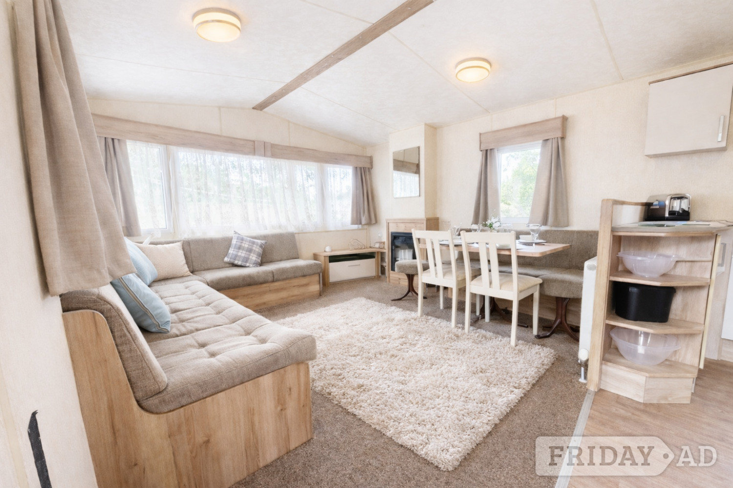 Saxmundham 2 Bed Caravan For Sale - No Site Fees To Pay till 2027