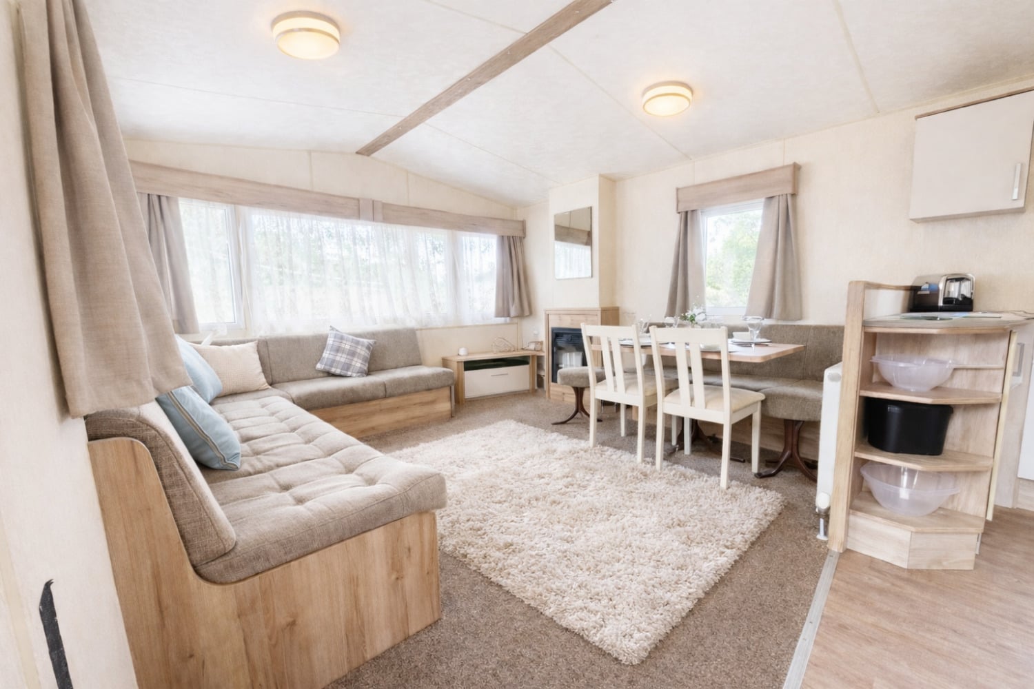 Saxmundham 2 Bed Caravan For Sale - No Site Fees To Pay till 2027