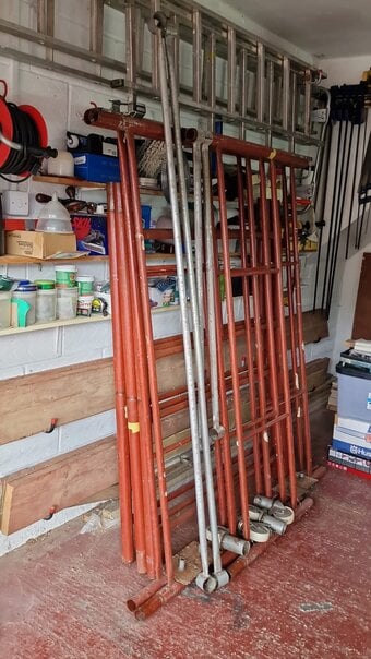 Steel tower scaffold 