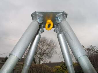 lifting head with eyebolt
