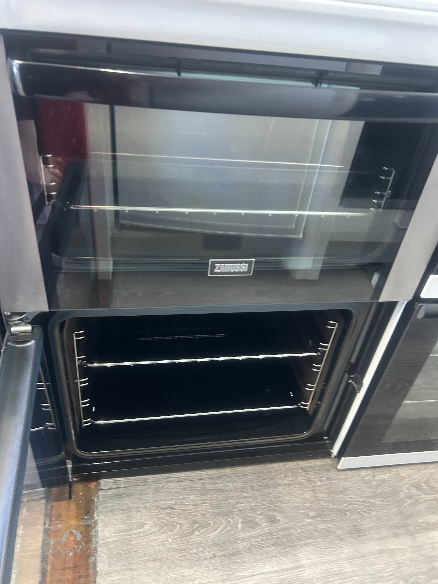 St. Leonards-On-Sea  ZANUSSI 60CM ELECTRIC COOKER