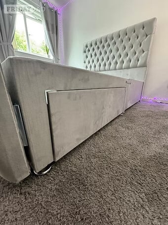 KING - ROMNEY DIVAN with 4 drawers floor standing headboard -