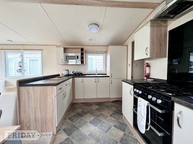 Saxmundham Bargain Caravan For Sale near Southwold & Leiston - £29,995