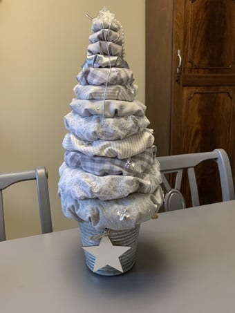 CHRISTMAS CRAFTED 'TREE'