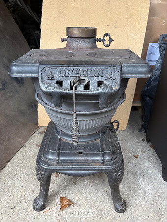 Woodburning stove, pot belly. Fair condition 