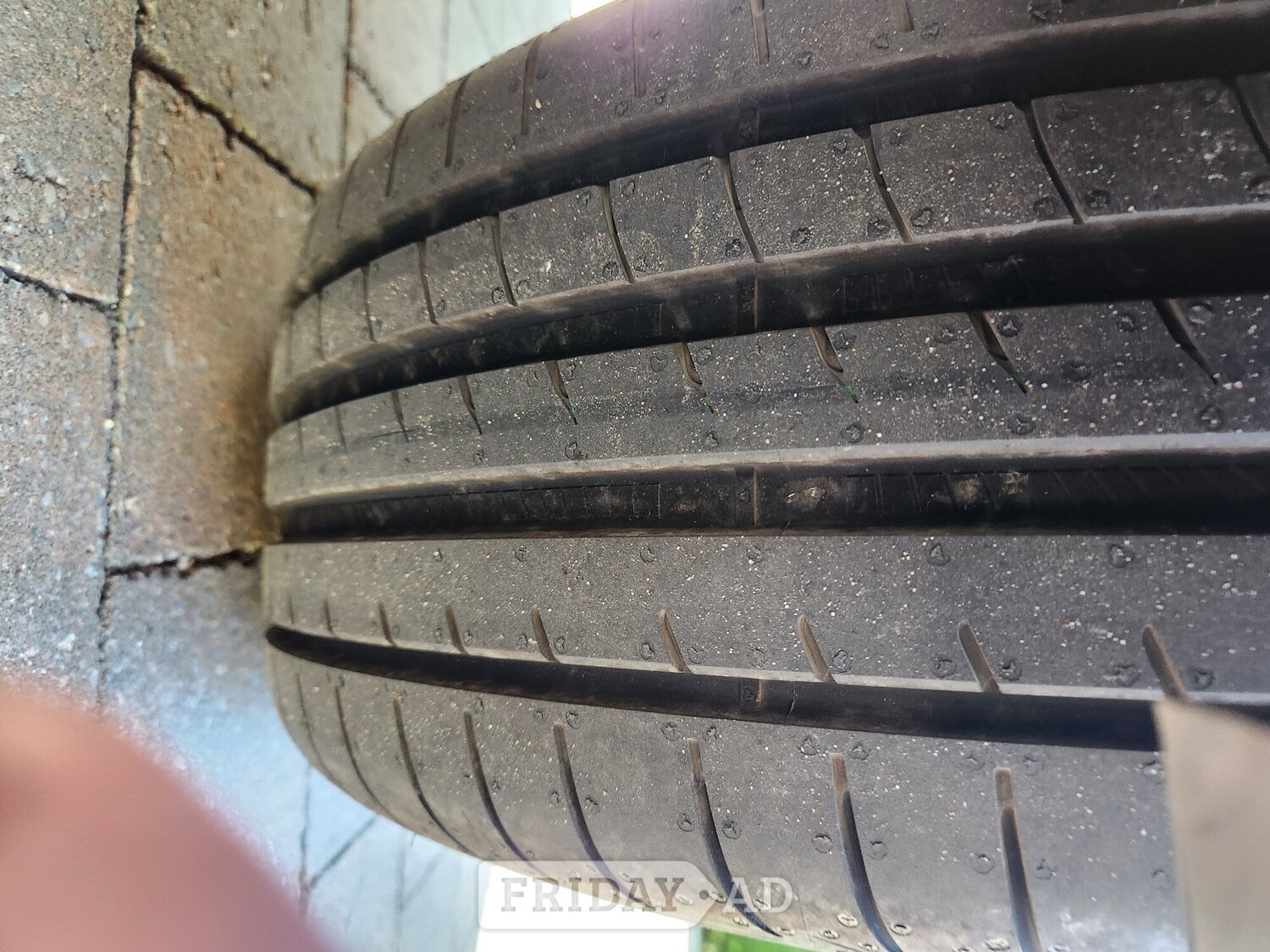 Goodyear 225/45/R1 9 RUNFLAT tyre. - Parts & Accessories in Uckfield