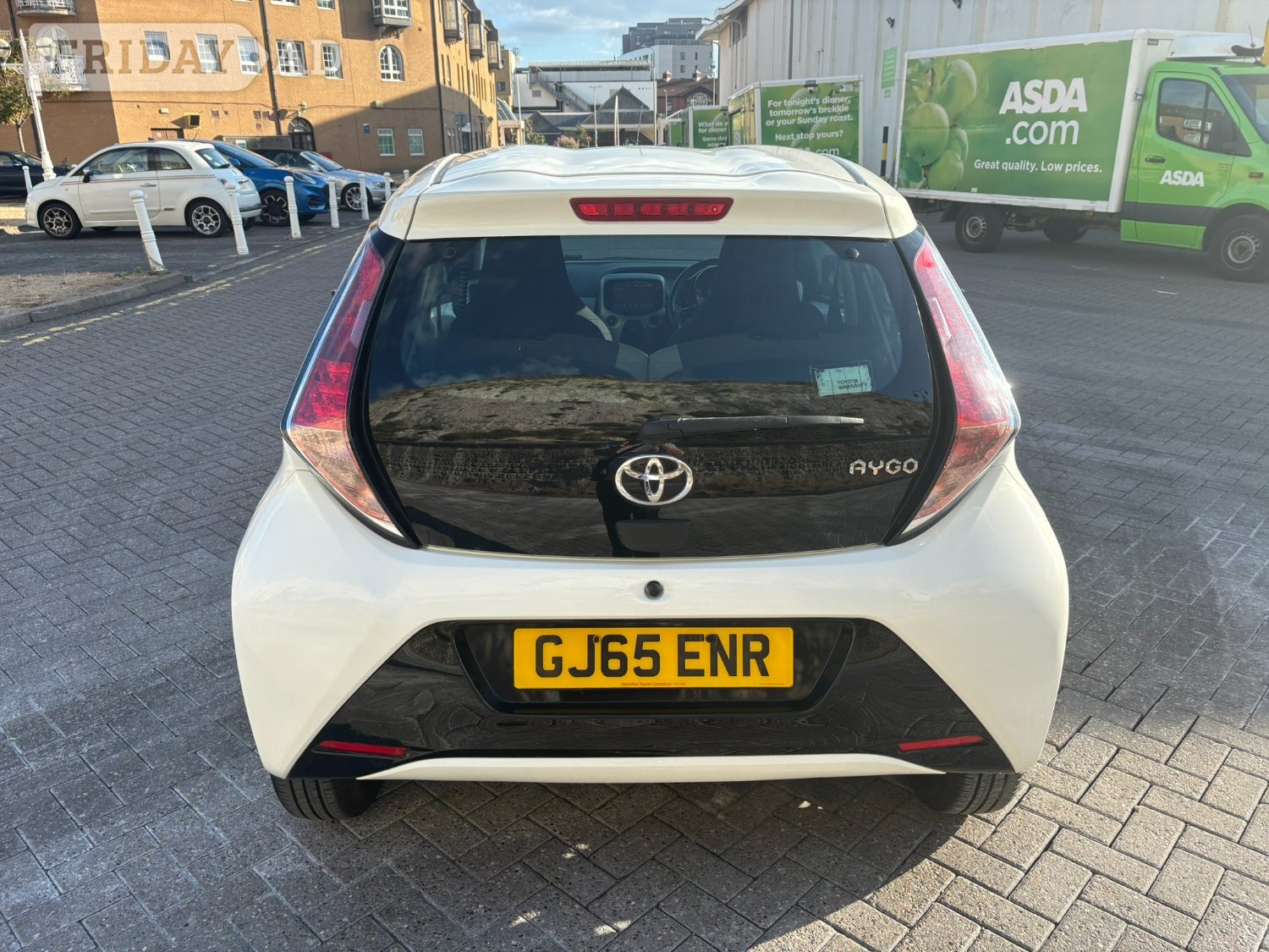 2015 Toyota Aygo X-Play - New Years MOT - £20 Road Tax - ULEZ Com - Cars