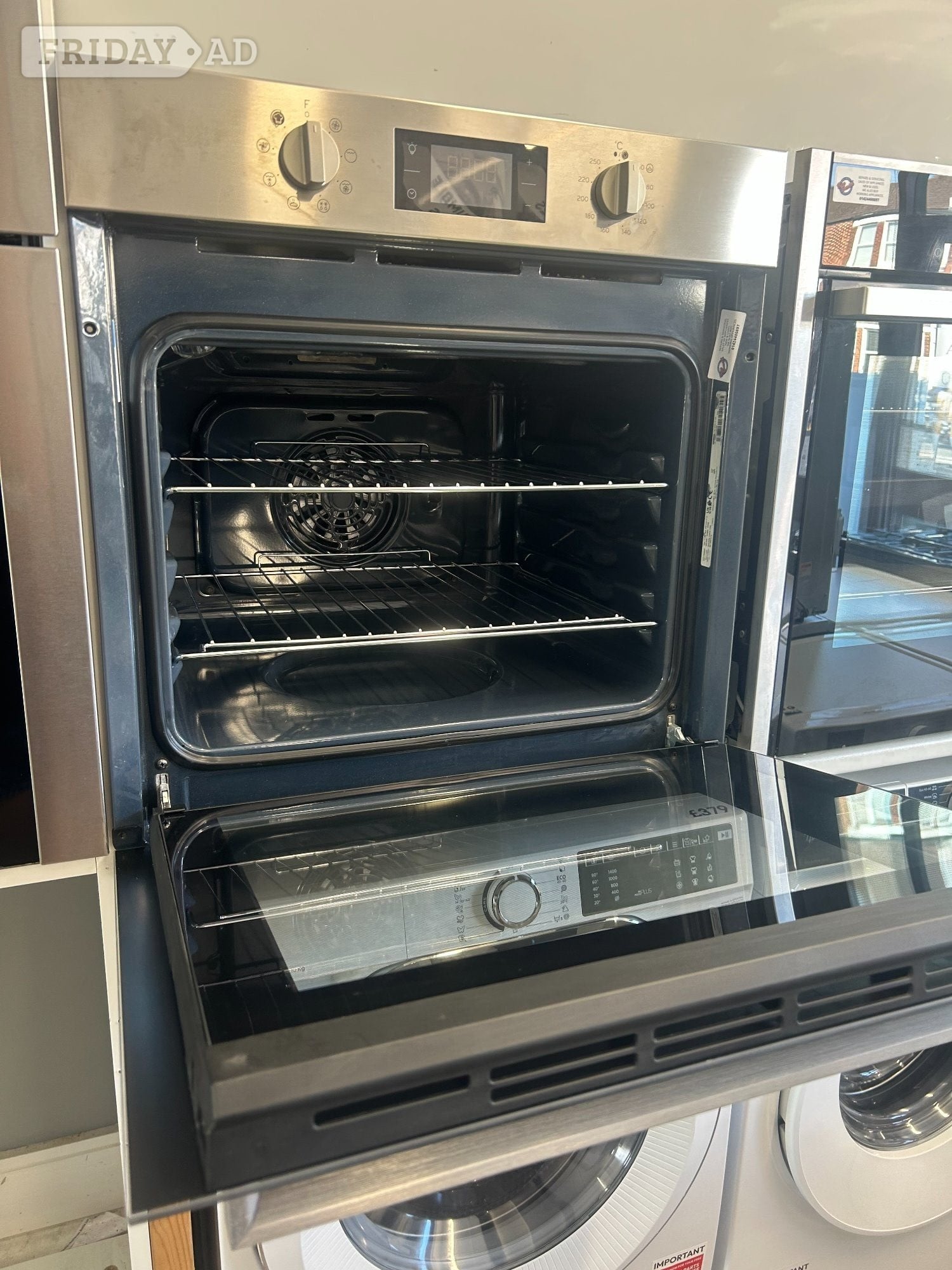 INDESIT BUILT IN SINGLE OVEN