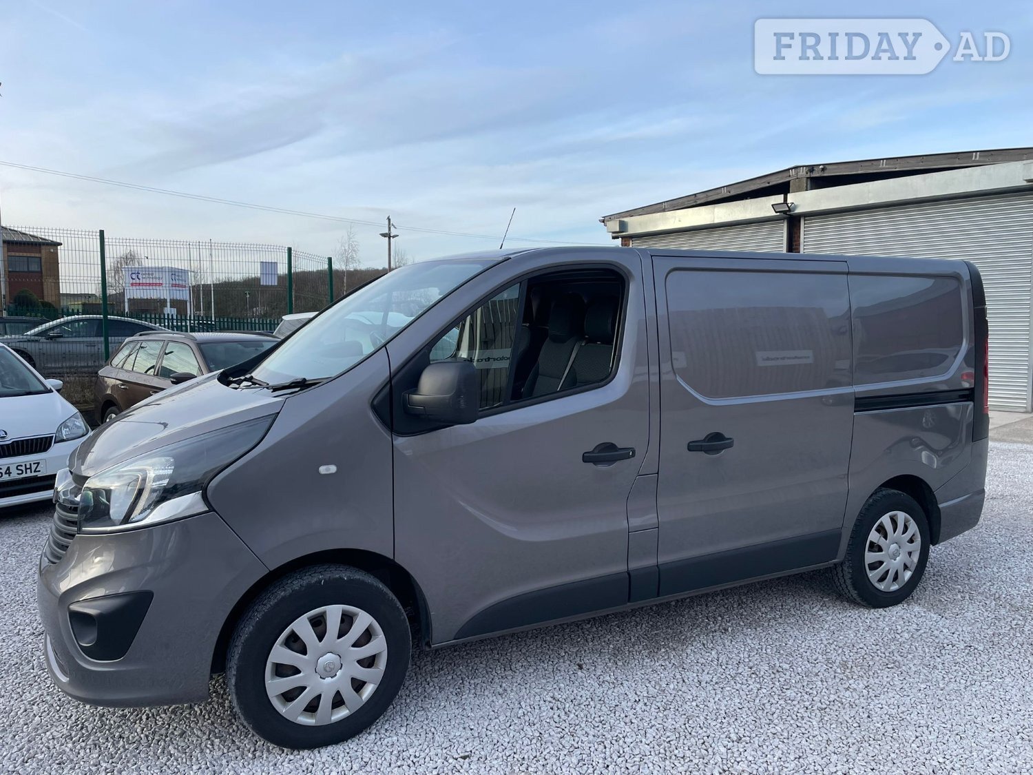 Vivaro 2018  - Vauxhall 1-6 cdti 2700 sportive in Birmingham