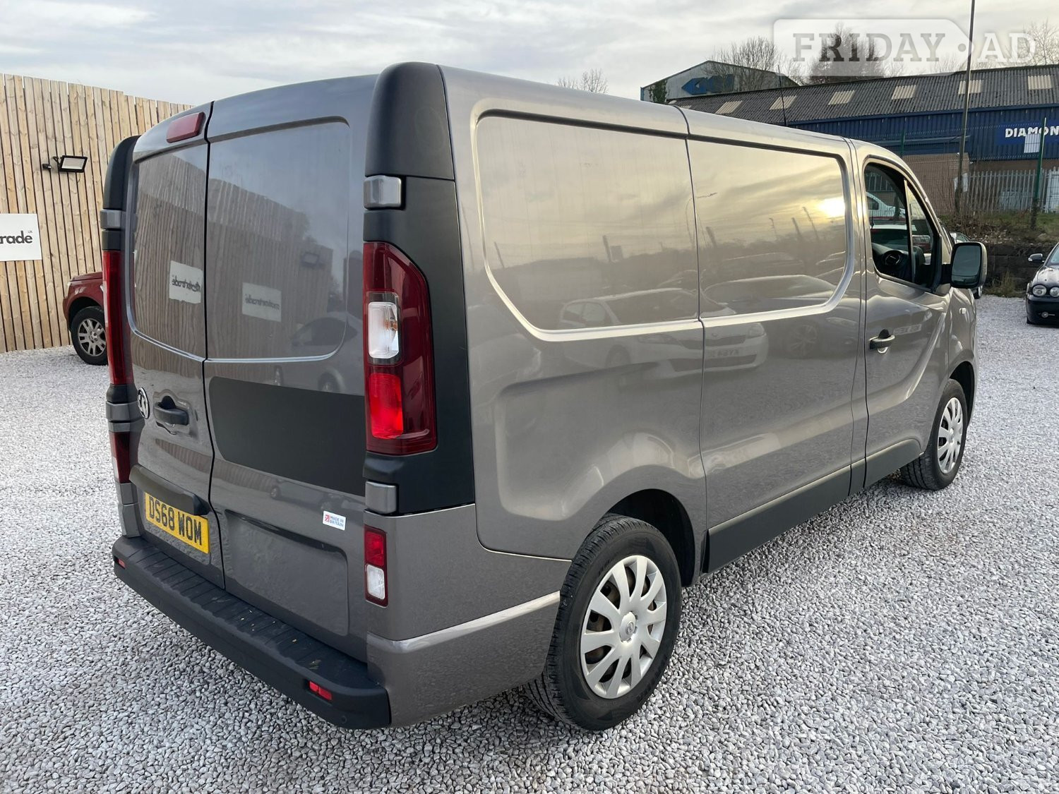 [ berth ]Vauxhall Vivaro