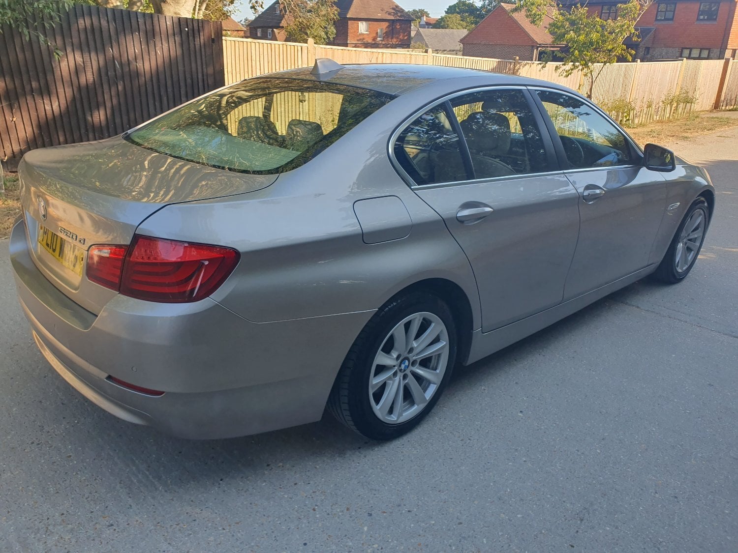BMW 520D 2.0 DIESEL SE MANUAL 12 MONTHS MOT 94,000 GENUINE MILES - Cars in Brighton