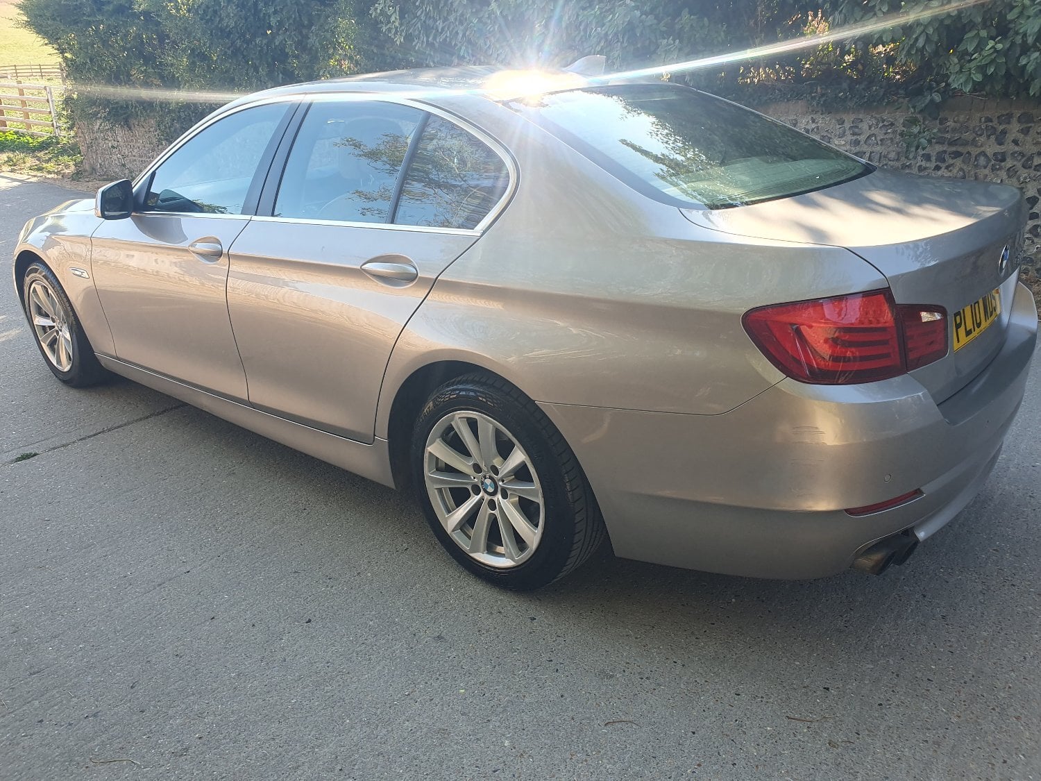 [ berth ]BMW 5 Series