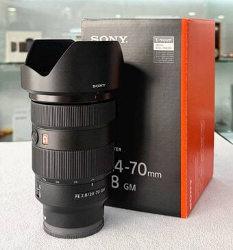 📸 Sony FE 24–70mm F2.8 GM Lens – Excellent Condition!