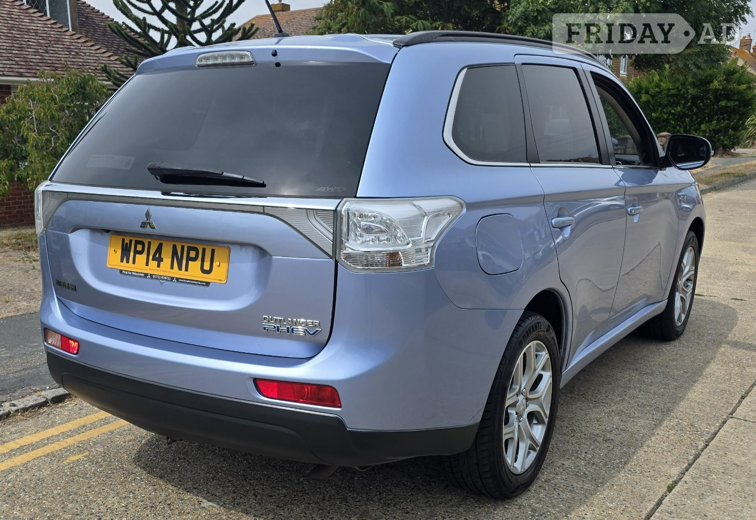 2014 Mitsubishi Outlander GX4HS PHEV Automatic - Cars in Peacehaven