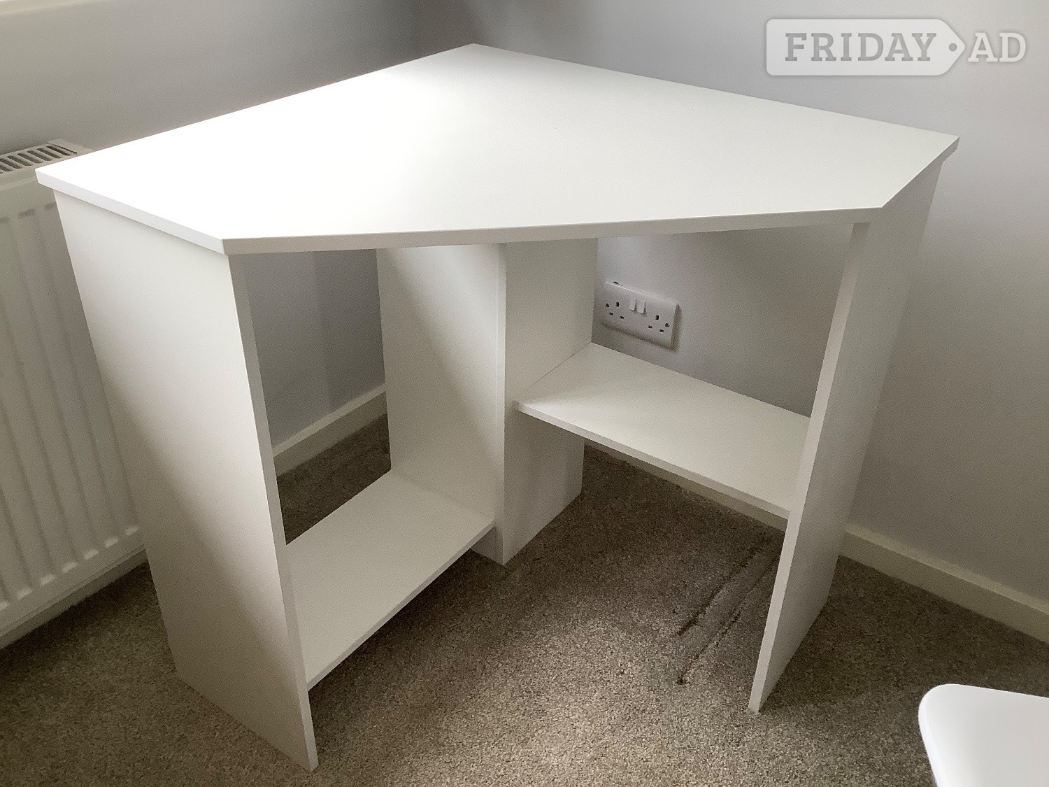 Desk & chair