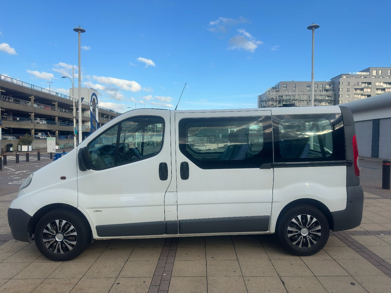 [ berth ]Vauxhall Vivaro