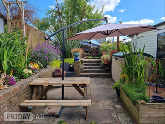 Garden patio parasol