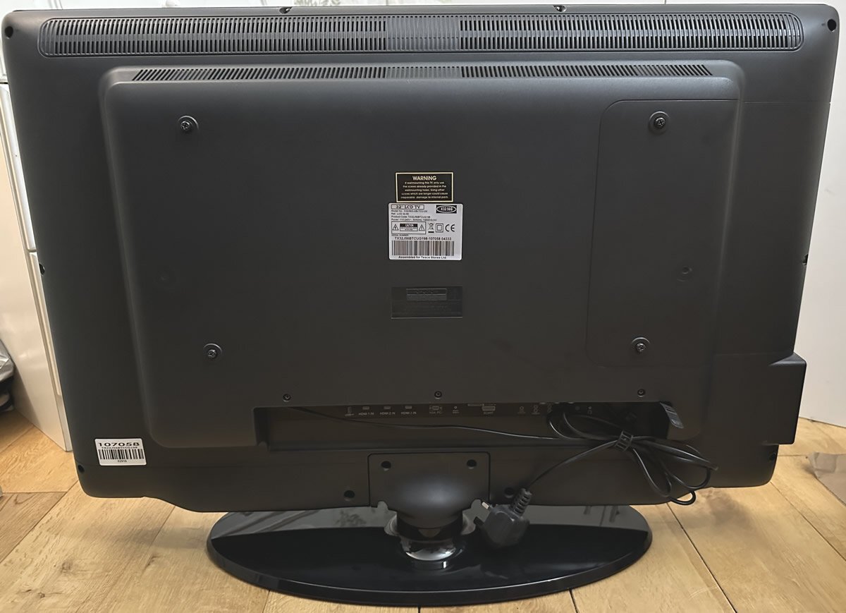 32" HD Ready LCD TV Freeview USB Media Player Technika