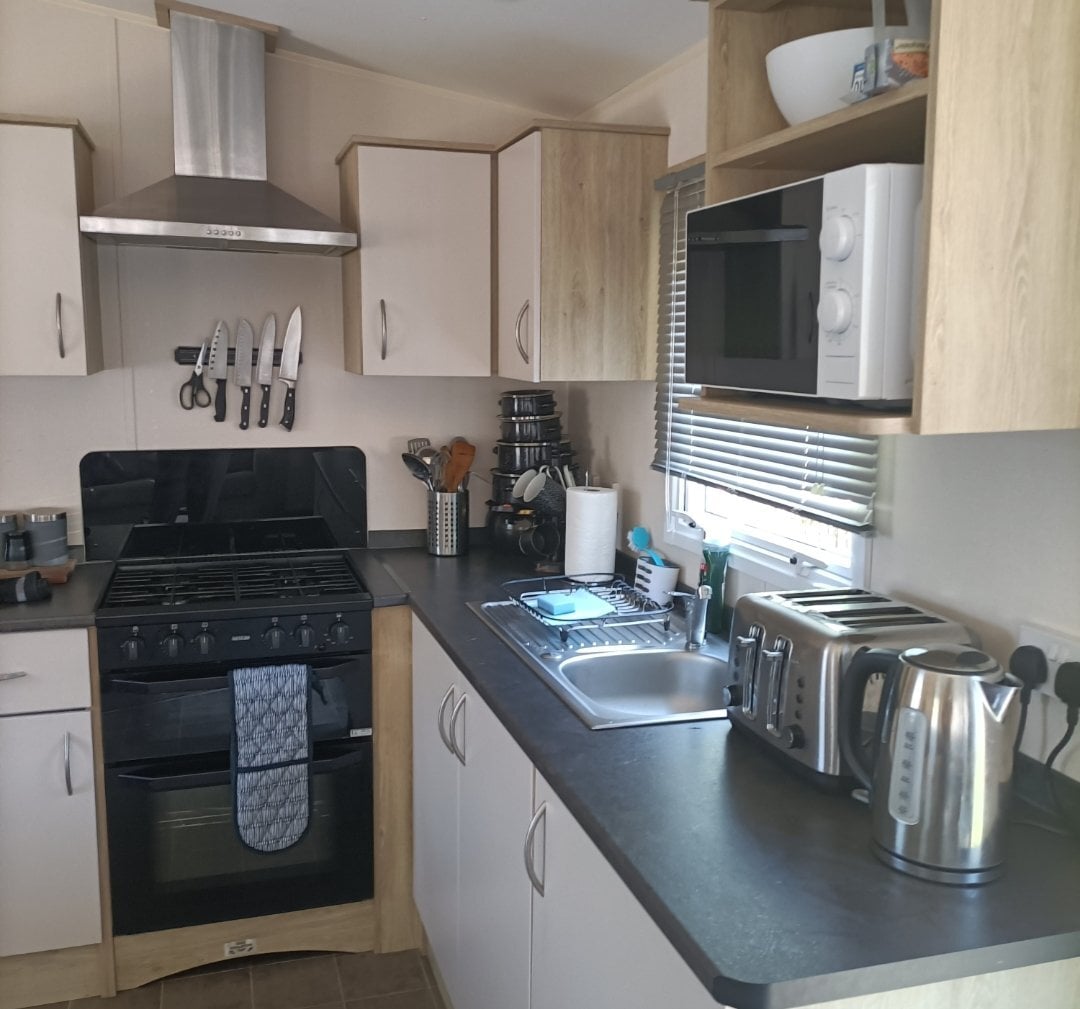 Hastings retreat carava to rent