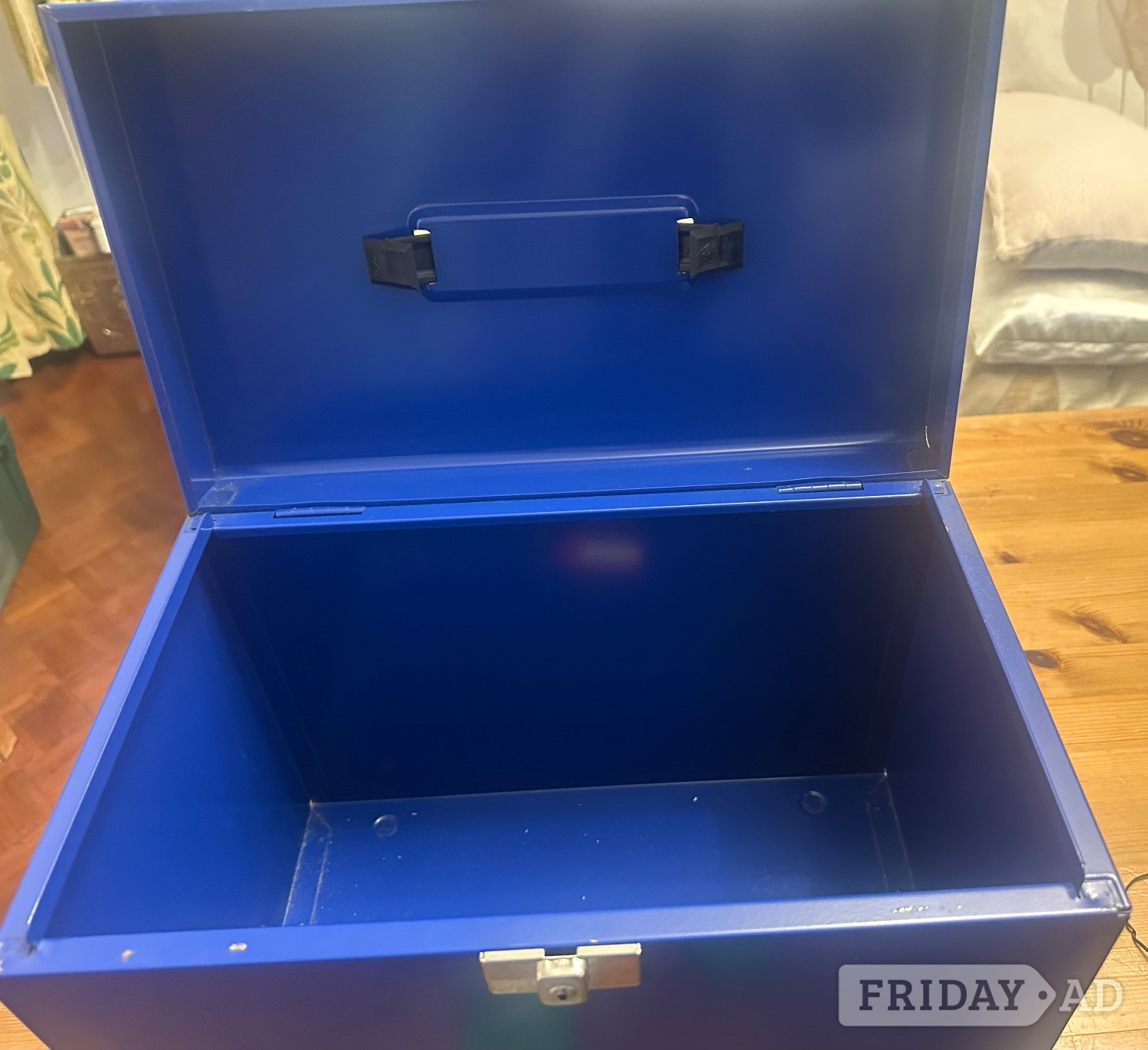 A4 Metal lockable filing box 14.4” x 8.5” x 11” high