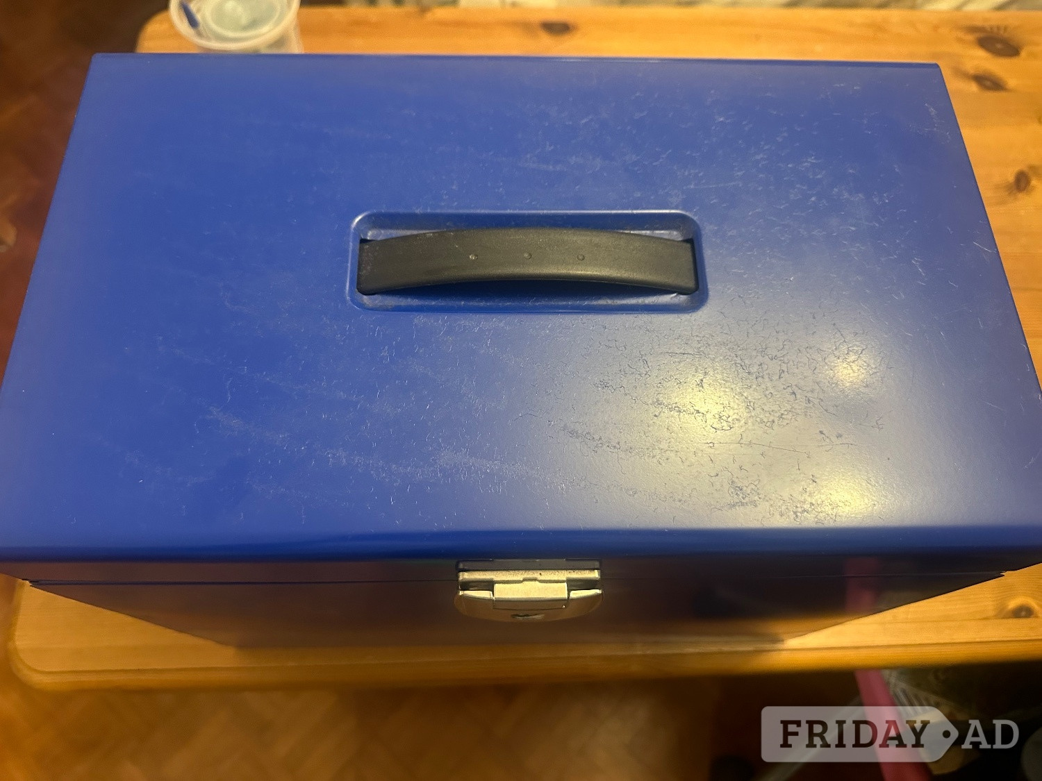 Bexhill-On-Sea A4 Metal lockable filing box 14.4” x 8.5” x 11” high