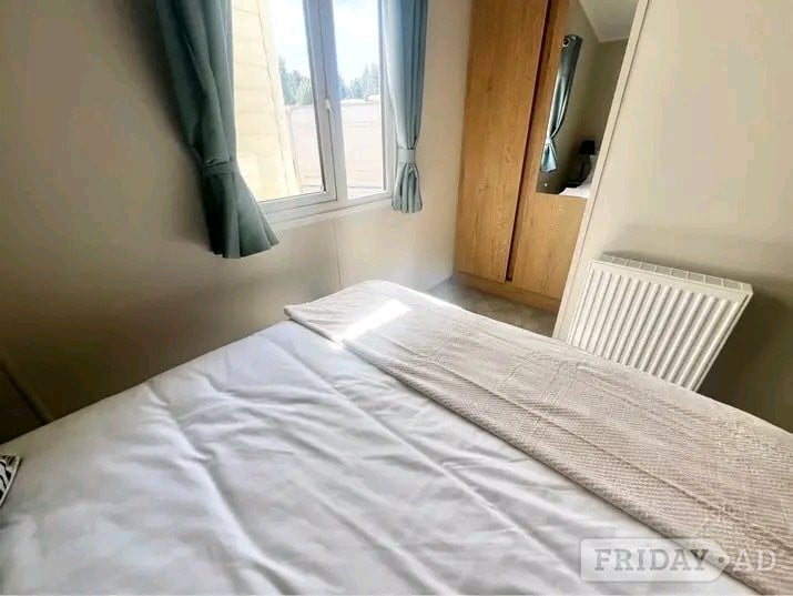Birmingham Modern Caravan palace for sale 