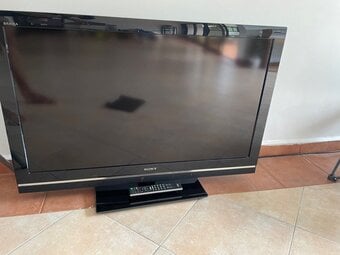 Sony Bravia 40" TV