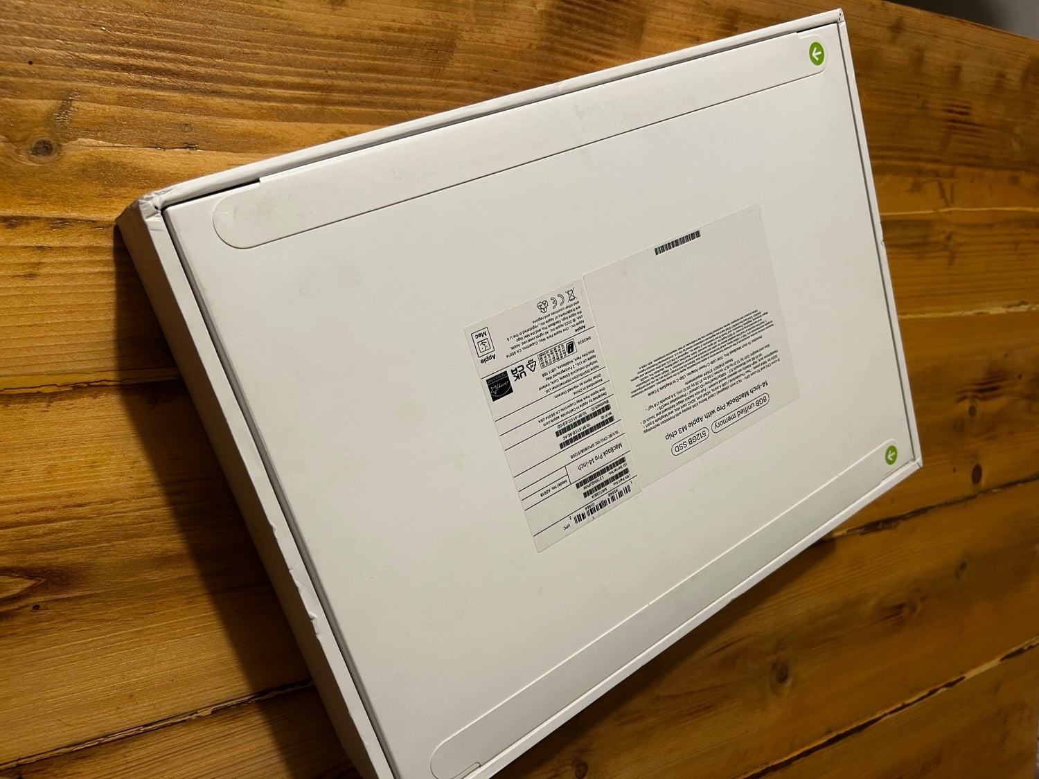 Apple MacBook Pro M3 14” (SEALED) RRP £1699
