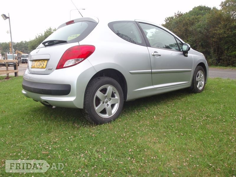 [ berth ]Peugeot 207