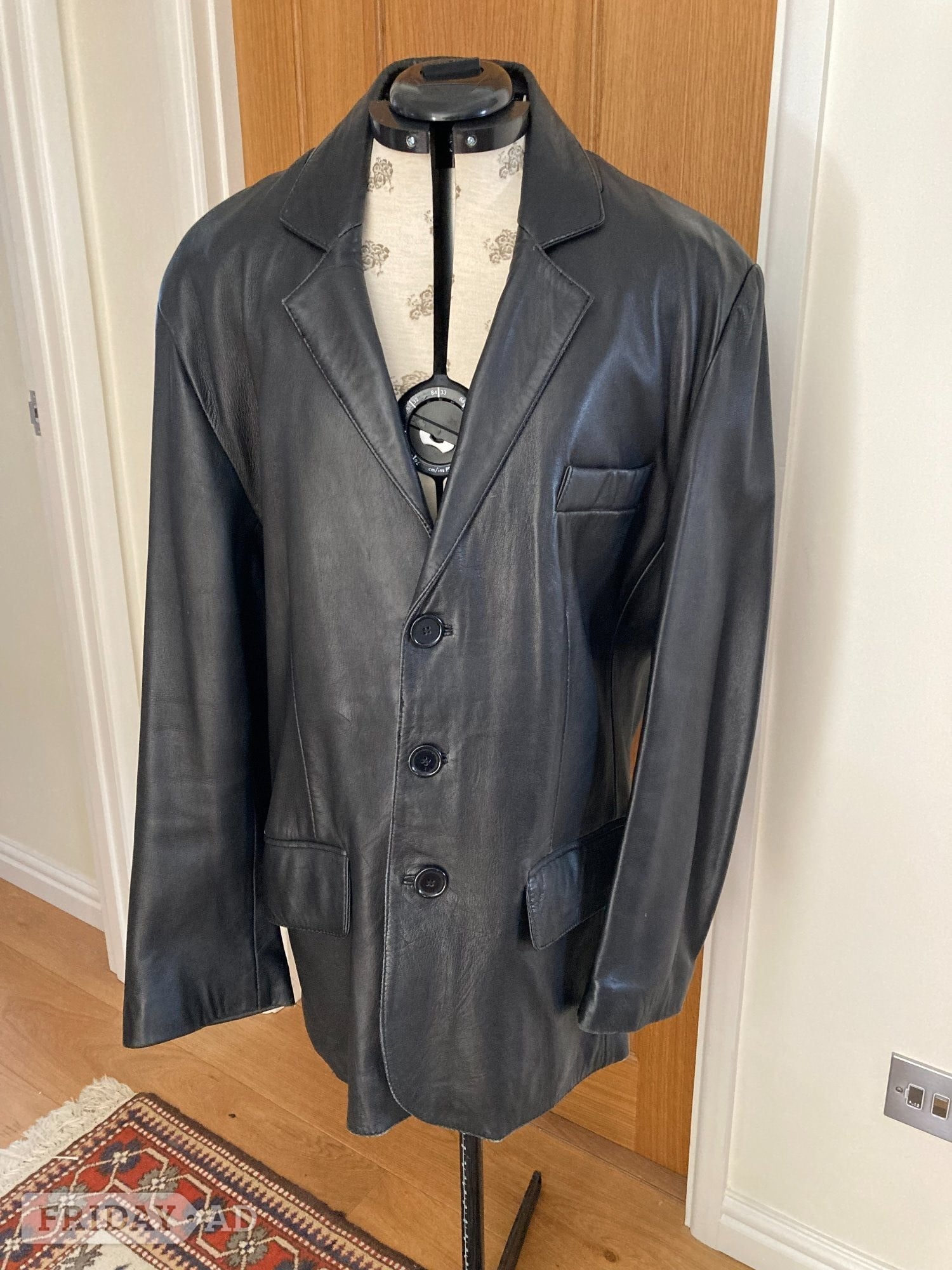 Mens Real Leather 3 Button Blazer Type Jacket in Black - Size: L in Crawley