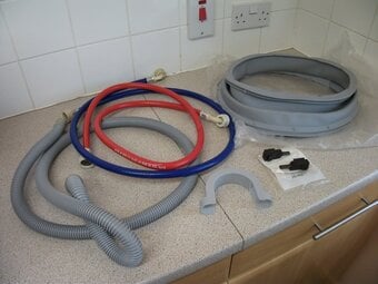  Hotpoint Washing Machine Door Seal (C00201247), hoses, brushes.