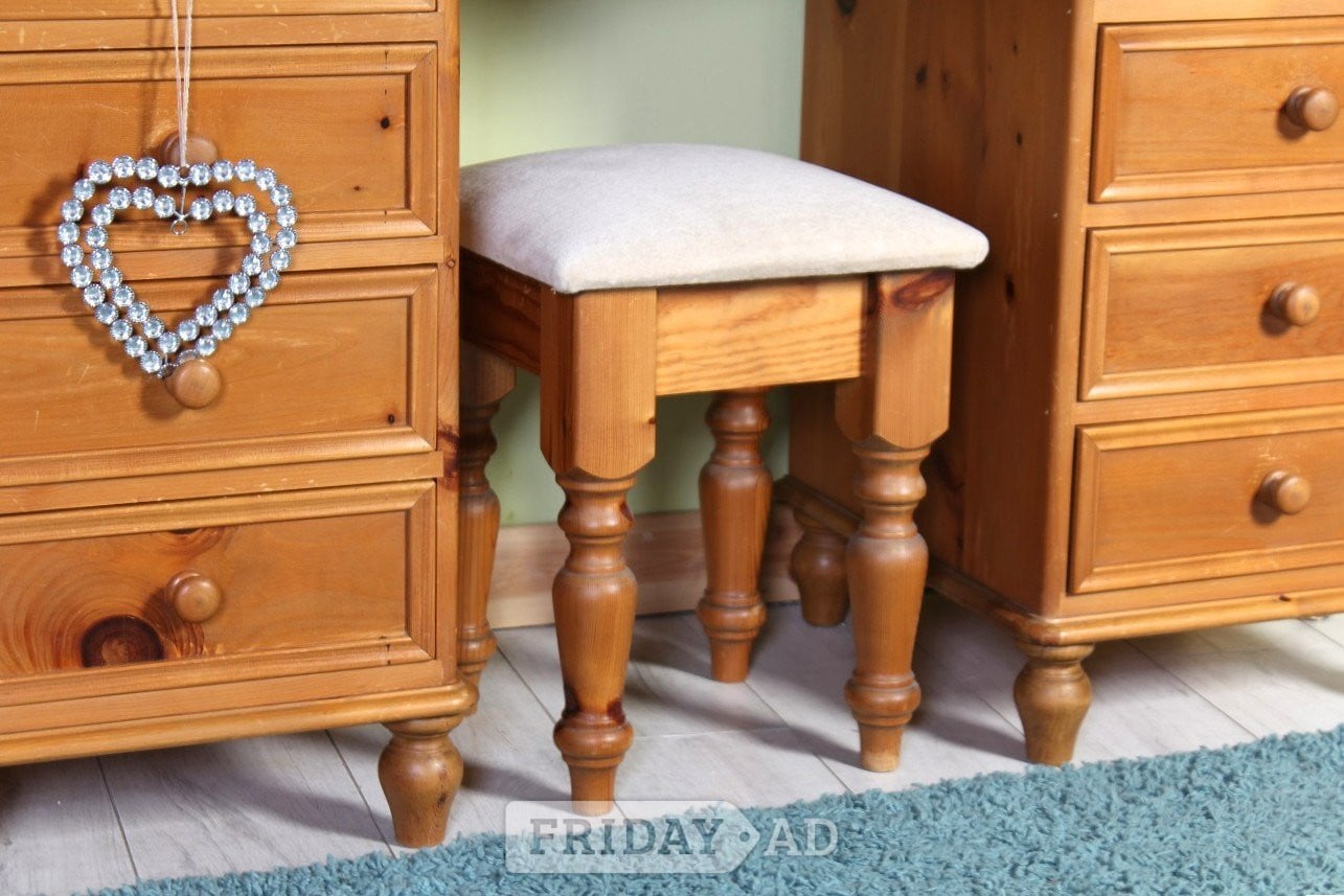 Delivery Options - Antique Pine Dressing Table Mirror & Stoool - Furniture in Hailsham