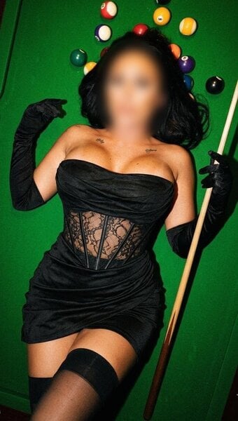 Get to Know Ivy Tonight for an Unforgettable Experience!